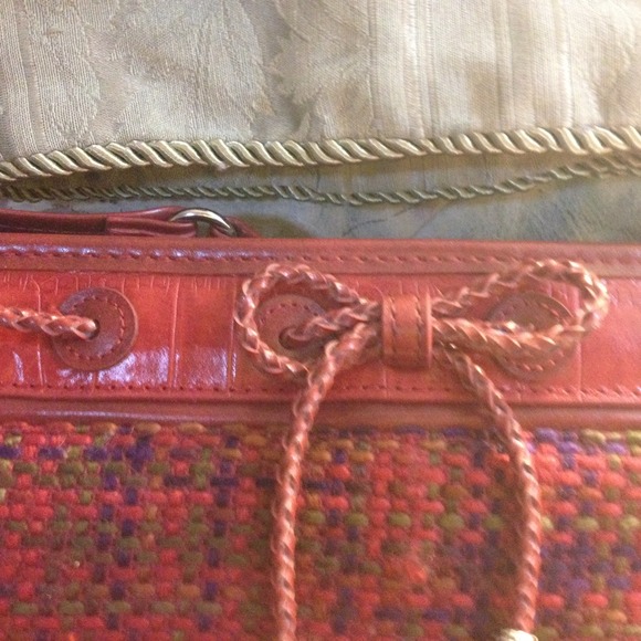 High-Style Small Tweed Handbag ***ON SALE***!!! - Picture 2 of 3