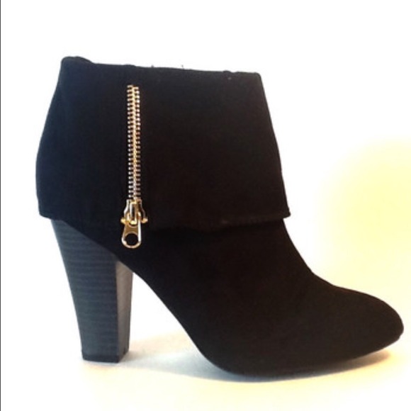 Small Black Suede boot