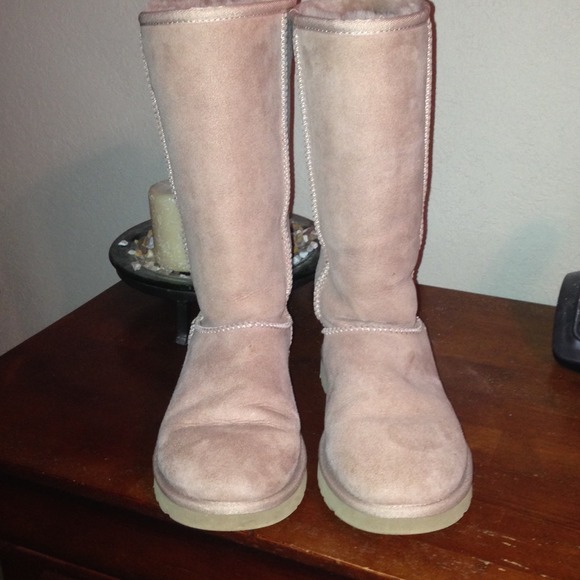 ❌Sold Local❌ 100% Auth Classic Tall UGG Boots