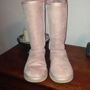 ❌Sold Local❌ 100% Auth Classic Tall UGG Boots