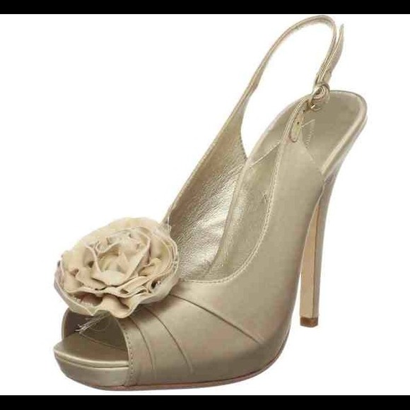 BNIB size 7.5 beige-satin sling back pumps