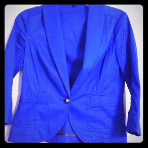 ✨donating/consigning soon✨Royal Blue Blazer
