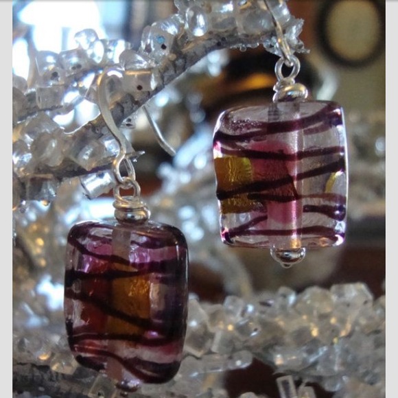 Earrings - Picture 1 of 1