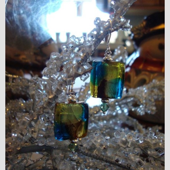 Earrings - Picture 1 of 1