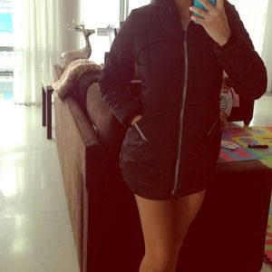 NWOT Adorable fitted winter puff jacket