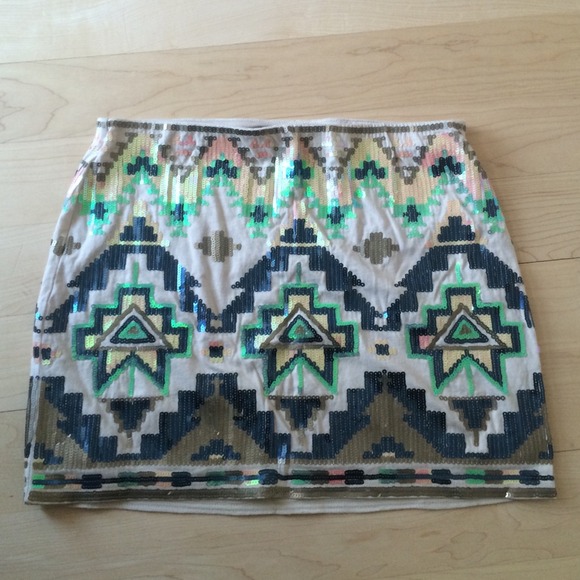Aztec design mini skirt xs final reduction