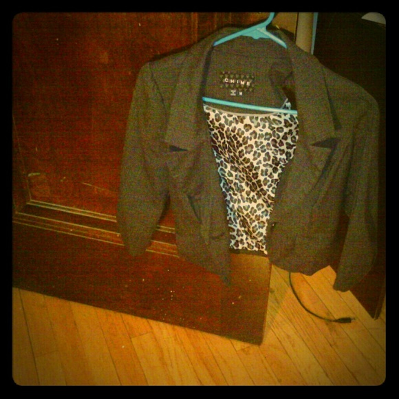 Dark grey cropped blazer jacket
