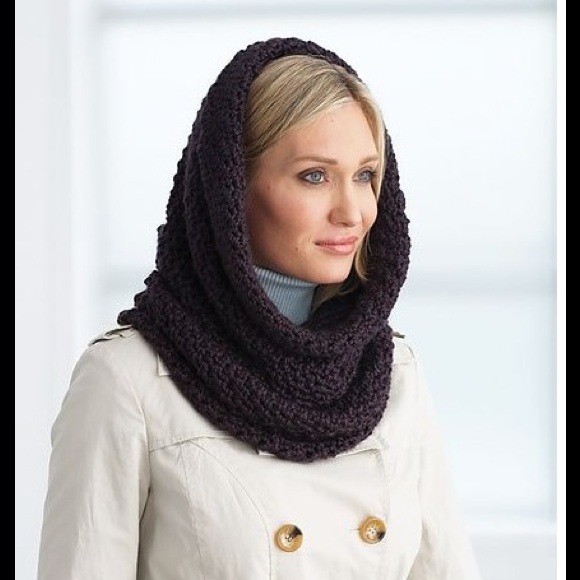 Hooded cowl