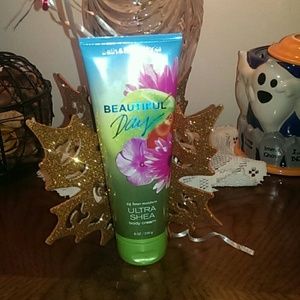 Five $ with purchase  Beautiful day butter cream