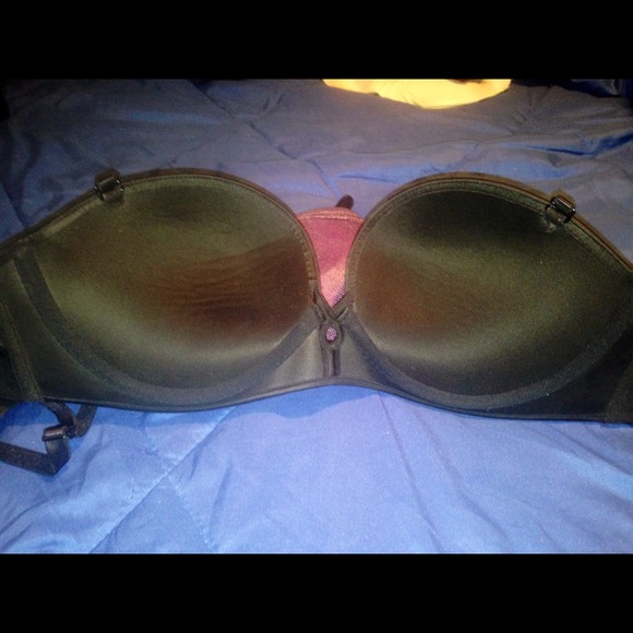 Used 1 time black Bombshell padded 36 c - Picture 3 of 3