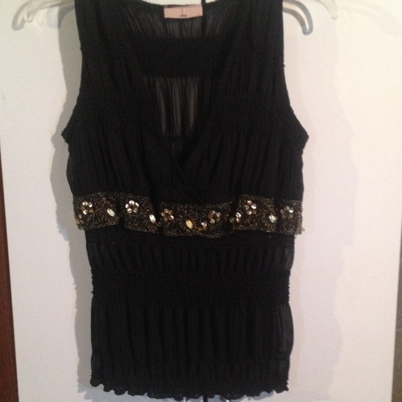 Black and gold sequins top sheer back - Picture 2 of 4