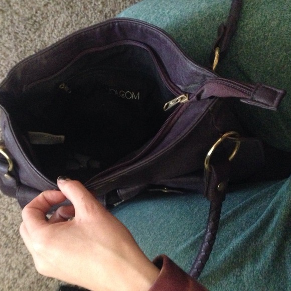 purple leather volcom purse - Picture 3 of 4