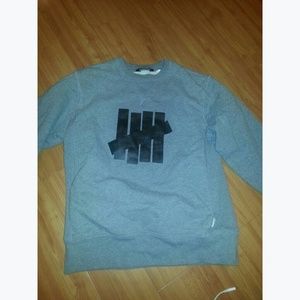 Undefeated sweatshirt