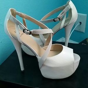 Just Fab cream pump heels