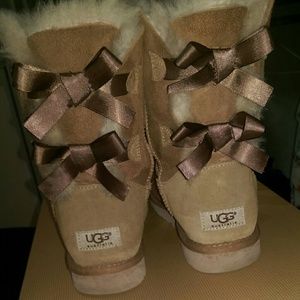 Ugg Bailey Bow boots in Chestnut