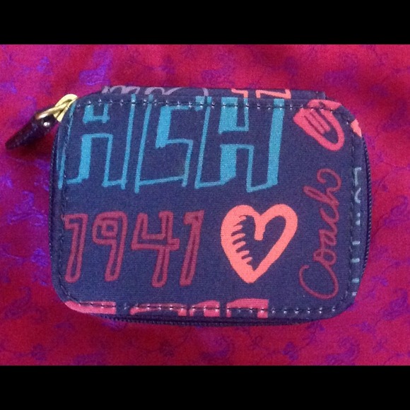 Coach Daisy Patch Story Triple Pill Box