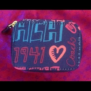 Coach Daisy Patch Story Triple Pill Box