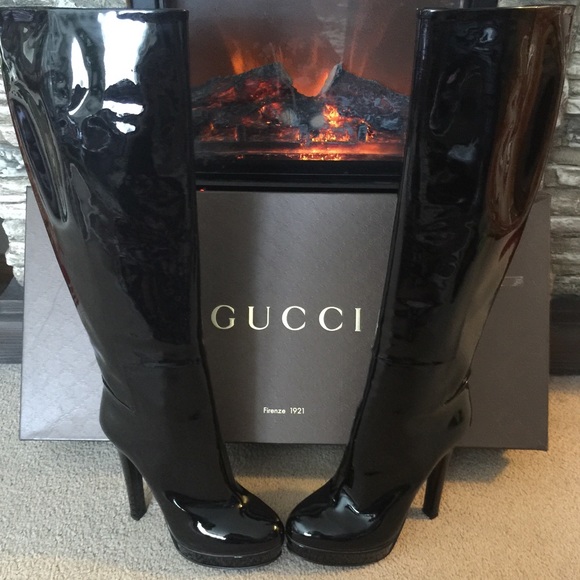 SOLD'. GUCCI BOOTS - Picture 2 of 4