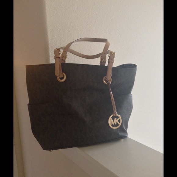 MIchael Kors brown purse!