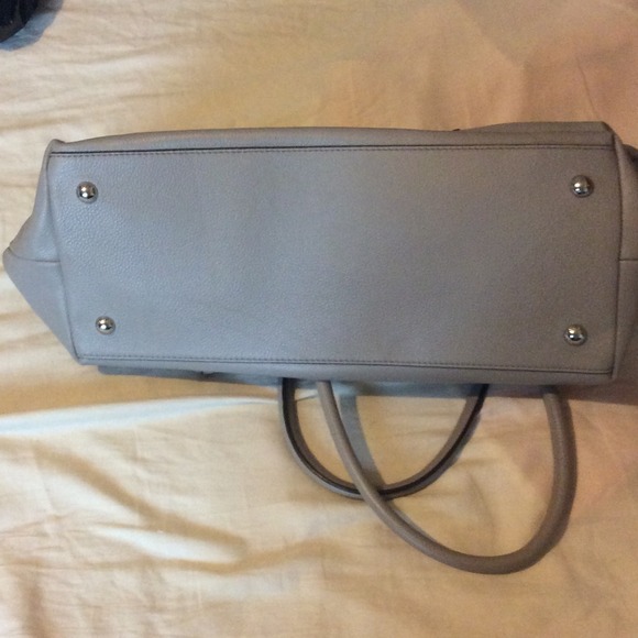 Brand new Michael Kors Hamilton Weekender bag - Picture 4 of 4