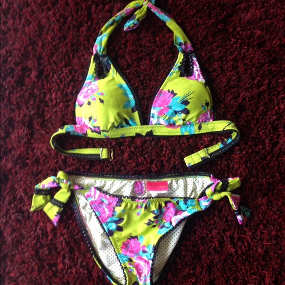 Bathing suit