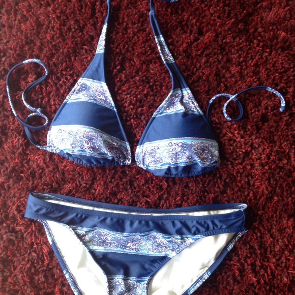 Bathing suit