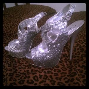 Prom shoes