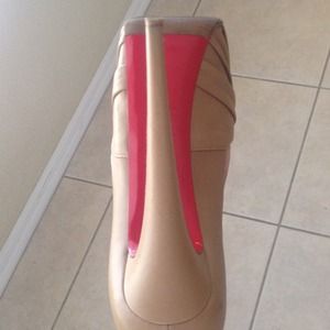 Christian Louboutin Lady Gres Pumps