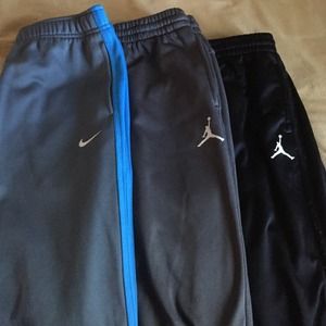 Bundle of athletic pants Nike and Jordan