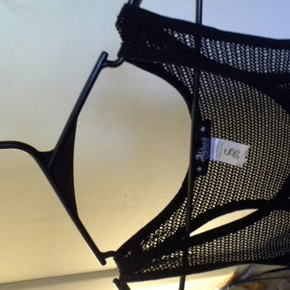 Blsck see thur tank top