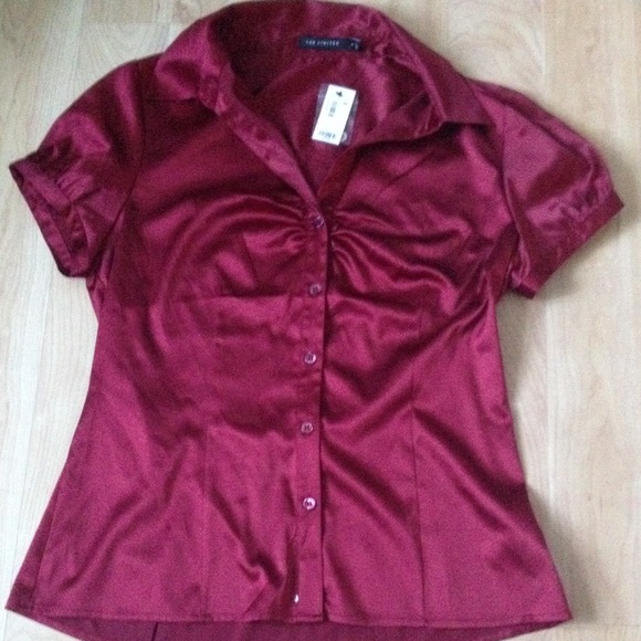 Maroon dress shirt