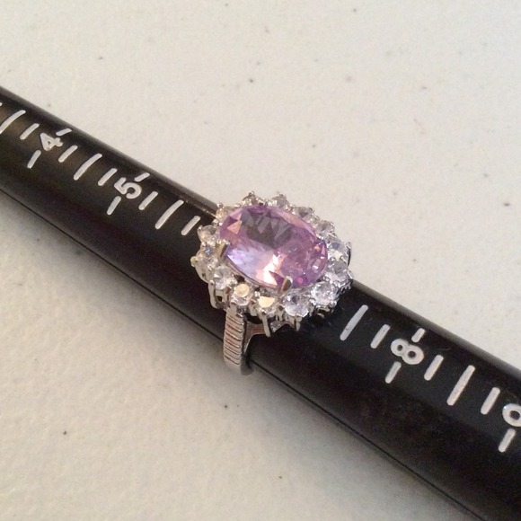 White Gold Plated Topaz Ring - Picture 2 of 2