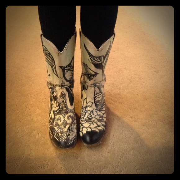 Vintage hand painted cowboy boots