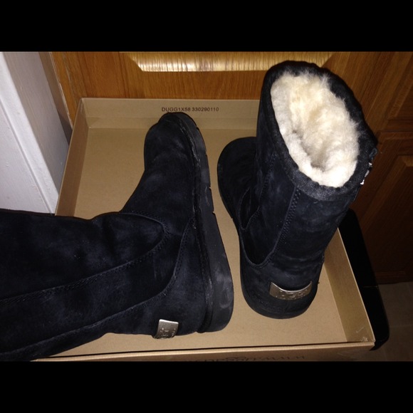 Ugg Boots Black Mayfaire - Picture 2 of 4