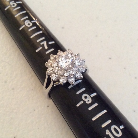 Jewelry - Floral CZ Ring White Gold Plated