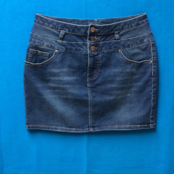 Denim Mini Skirt-10. NWOT