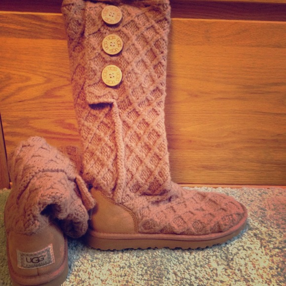 Ugg Knit Chestnut Boot BRAND NEW Limited edition 6