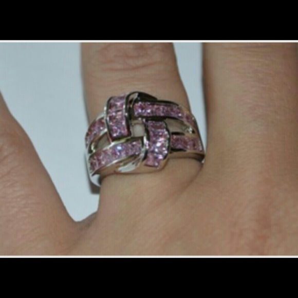 Sale Beautiful 18kwgf pink lab.simulated sz 8 ring