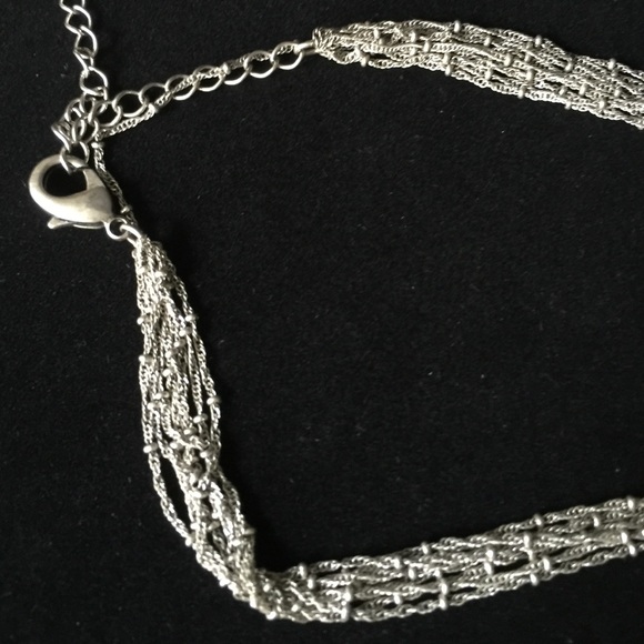 ๐ฒNECKLACE๐ฒ - Picture 3 of 5