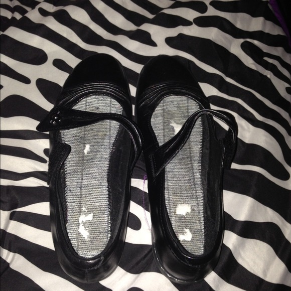 Women's shoes