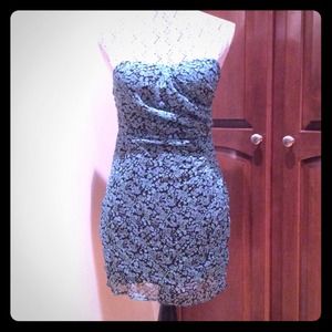 Forever21 Dress w/ Molded Cups