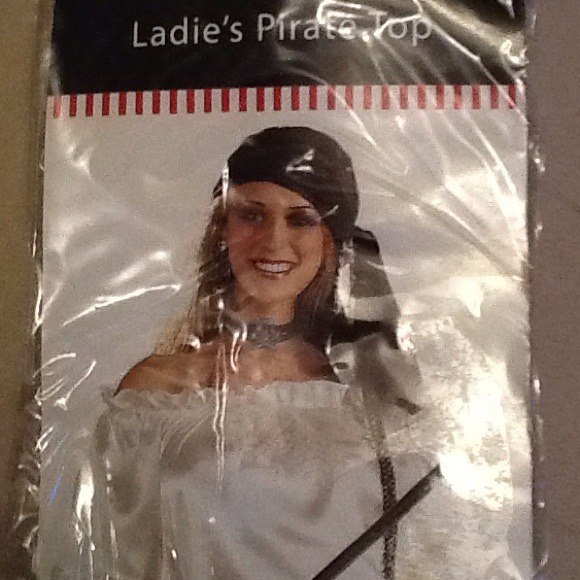 Pirate top