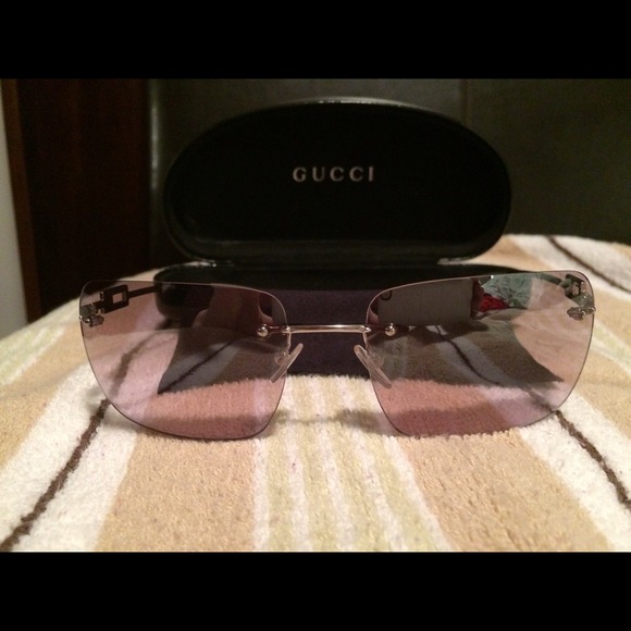 Gucci Accessories - ⚡️ON HOLD⚡️Authentic Gucci Sunglasses