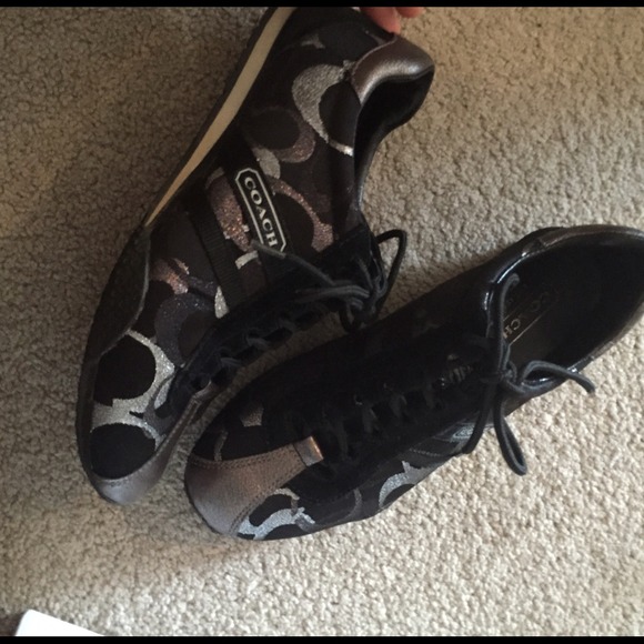 Coach shoes wore a few times