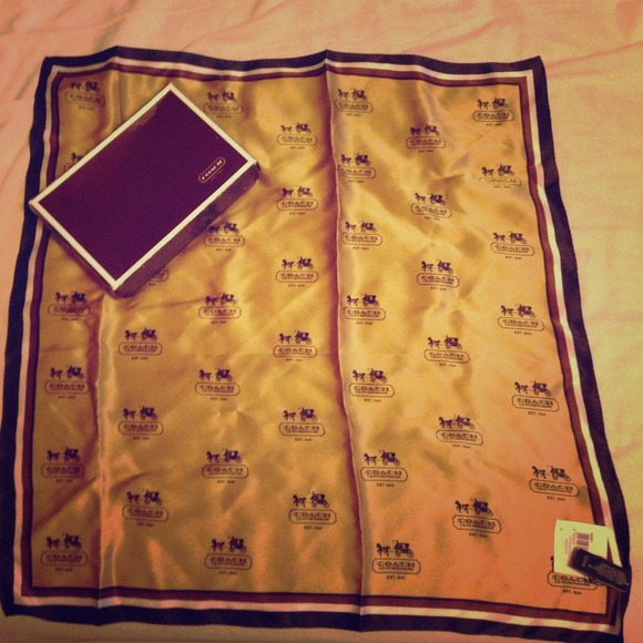 Coach scarf