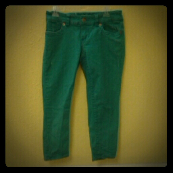 Seven7 jeans kelly green capris size 8 #9263