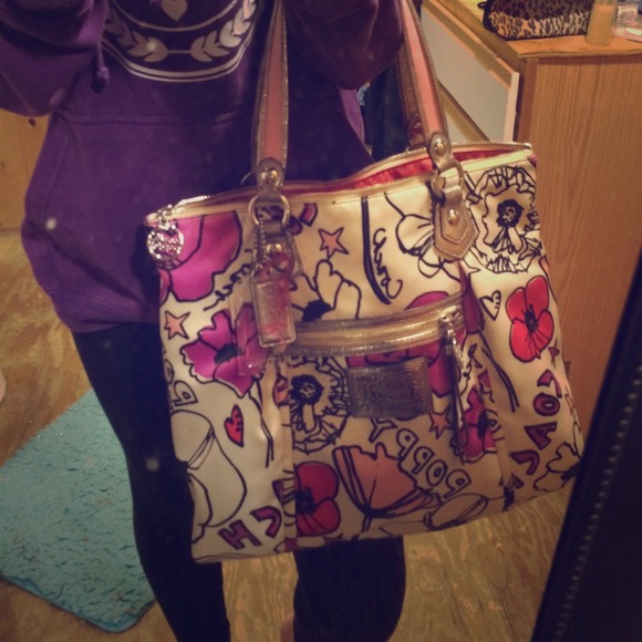 Coach poppy purse