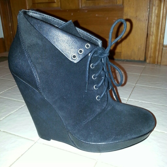 Trouve brand wedge lace-up heels