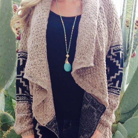 Khaki Aztec cardigan - Picture 2 of 4