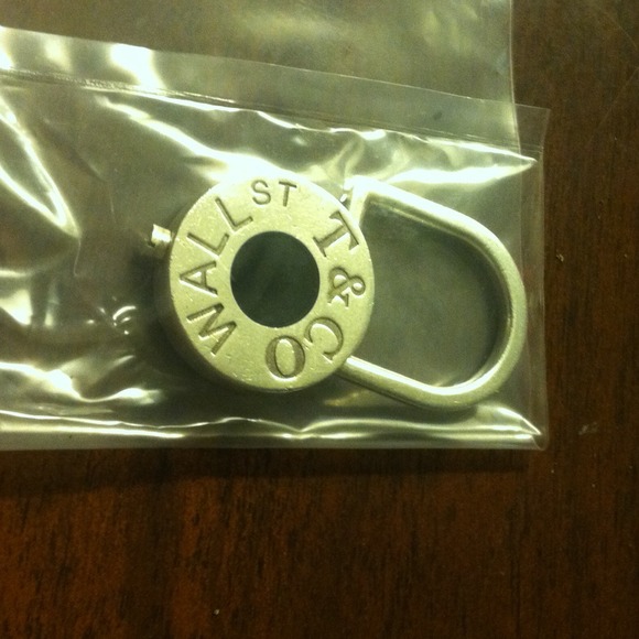 Tiffany&co keyring